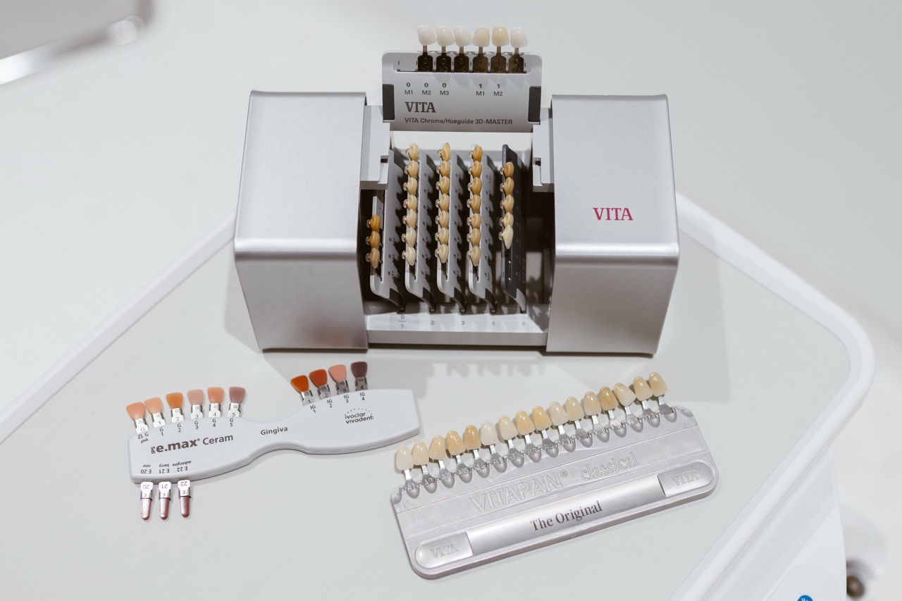 Dental implant treatment slide at Maida Smiles dental clinic, Maida Vale, London