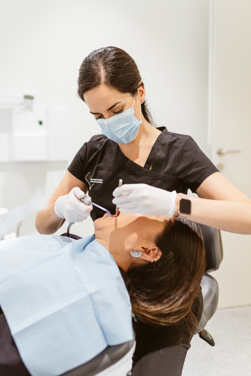 Dental implant treatment slide at Maida Smiles dental clinic, Maida Vale, London