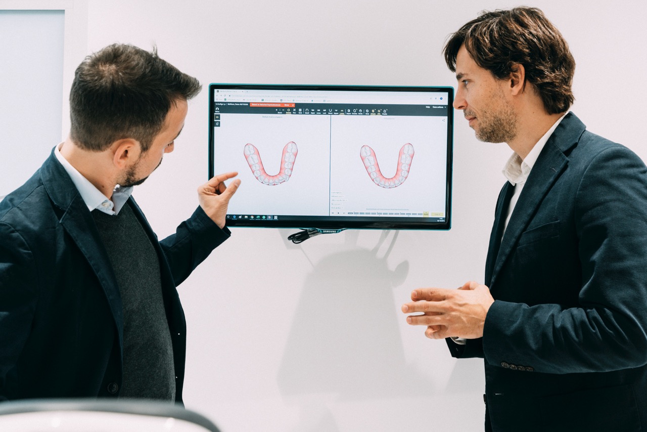 Dental implant treatment slide at Maida Smiles dental clinic, Maida Vale, London