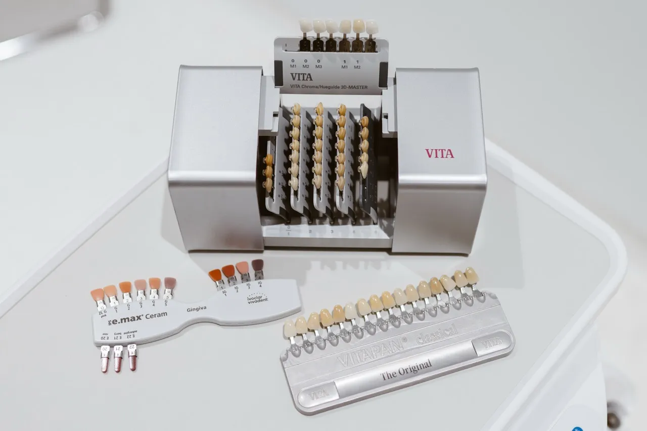 Dental implant treatment slide at Maida Smiles dental clinic, Maida Vale, London