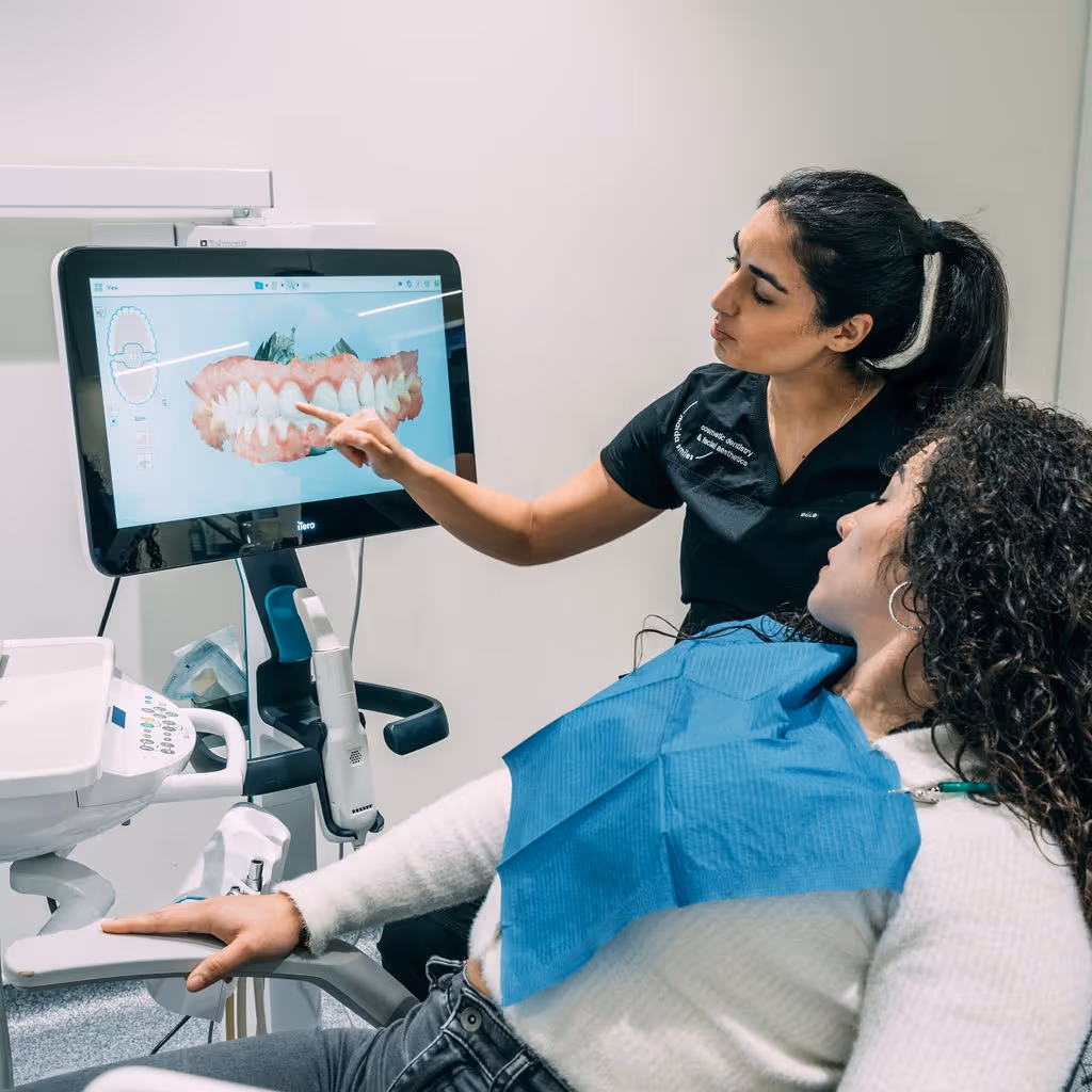 Imagem de capa do artigo «É possível remover implantes dentários?» — clínica dentária Maida Smiles, Maida Vale, Londres