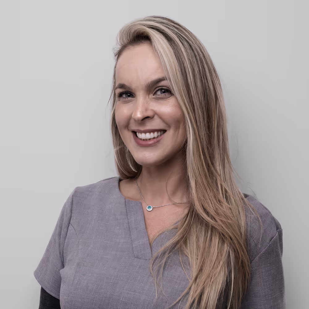 Cintia Sartini, higienista dental en Maida Smiles, Maida Vale, Londres