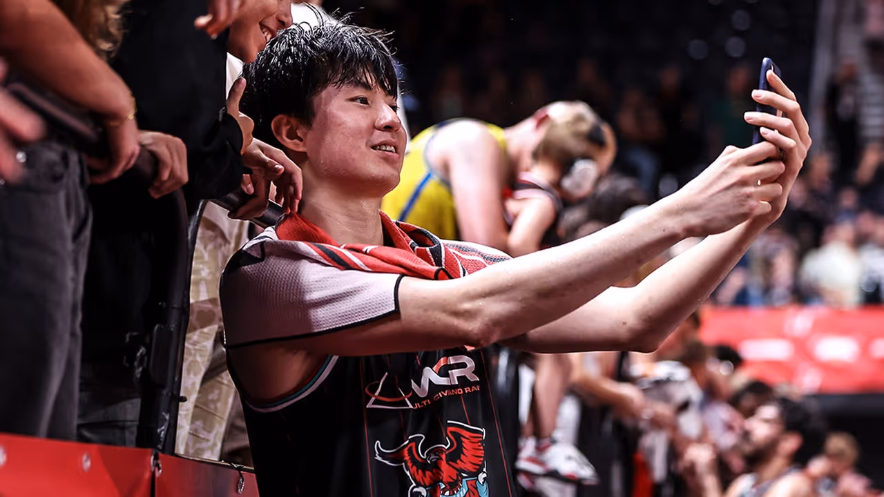"Lee for Three!”: Hyunjung Lee Departs Hawks for Japan Opportunity
