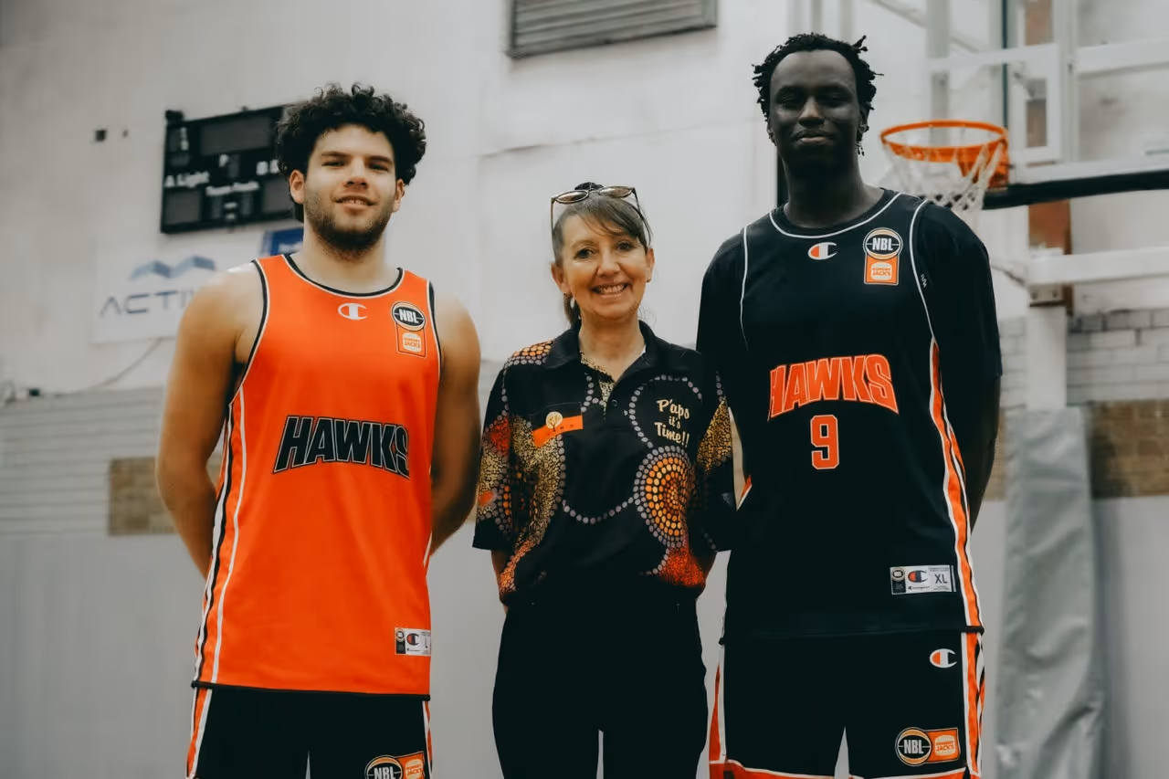 The IAMS backs the Hawks in new player sponsorship program 