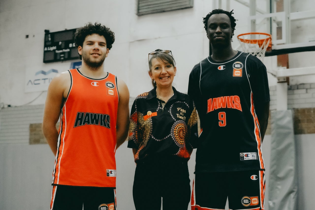 The IAMS backs the Hawks in new player sponsorship program