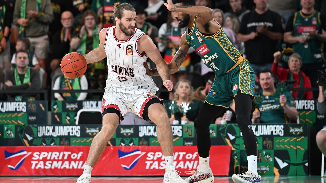 Illawarra Hawks vs. Tasmania JackJumpers - Game Highlights
