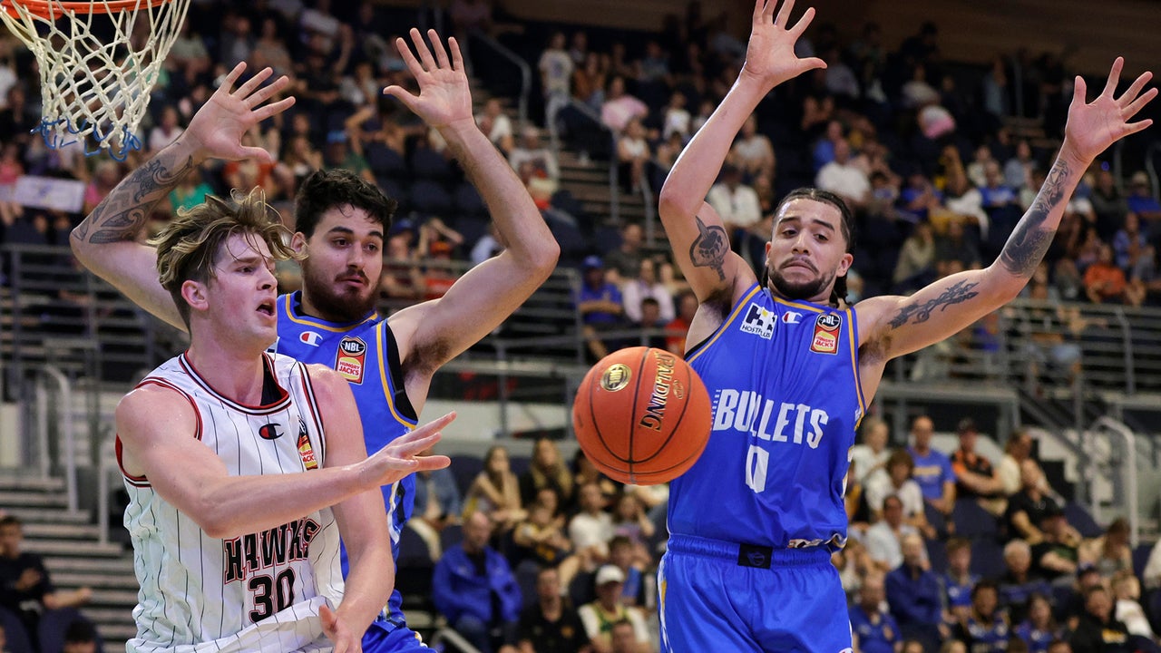 Hawks beat Bullets as Olbrich shines