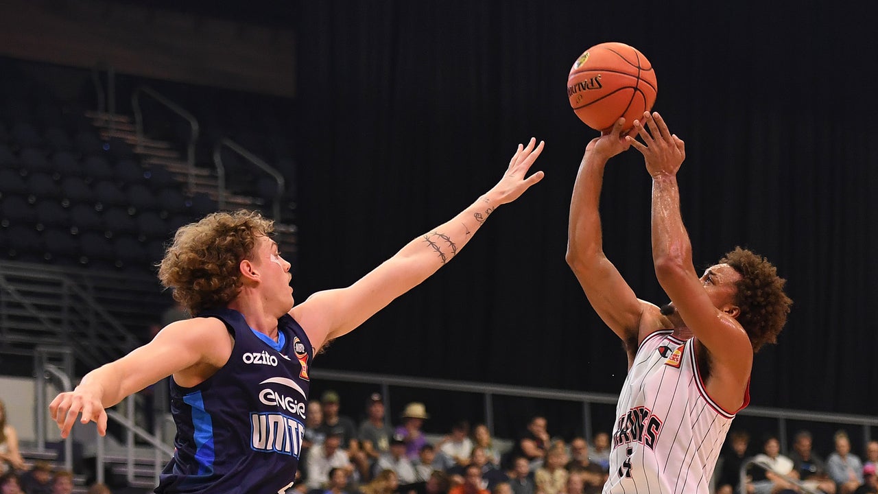 Hawks first hit out on the Gold Coast