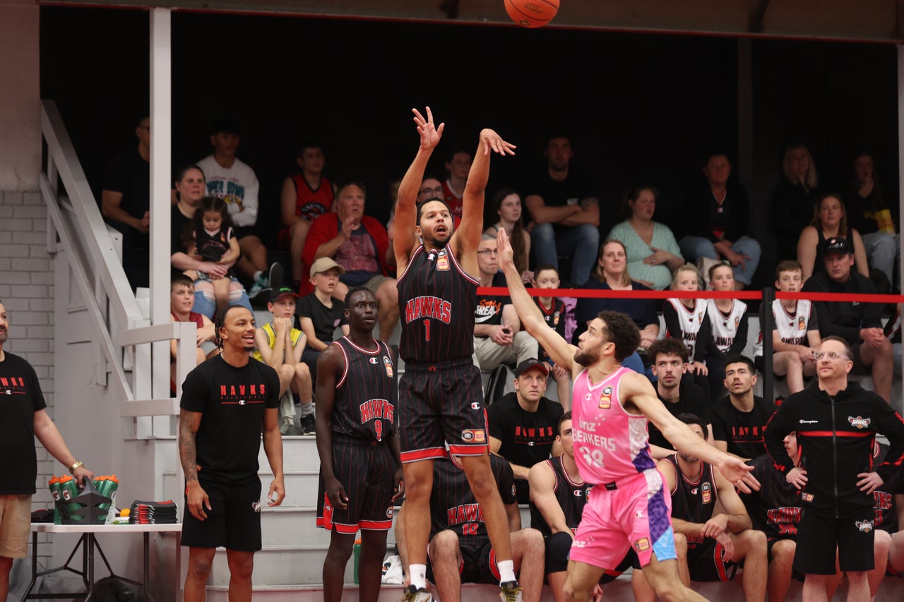 2023 09 03 Hawks Vs Breakers Snakepit 0t3a7806 Joelarmstrong47