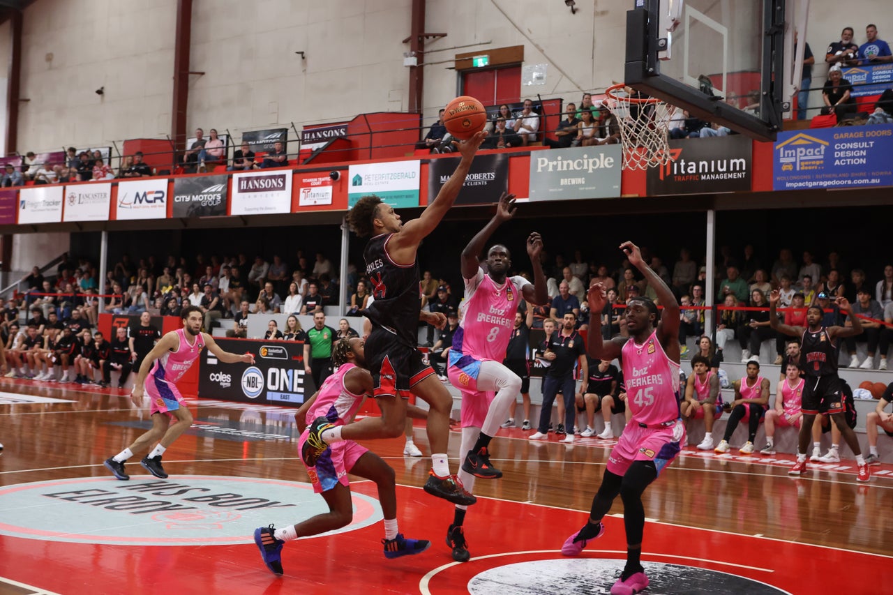 2023 09 03 Hawks Vs Breakers Snakepit 0t3a8071 Joelarmstrong47