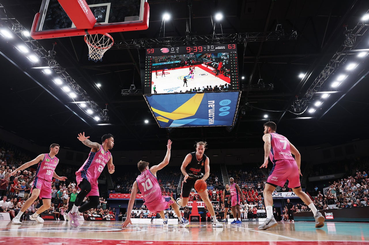 Round 18: Hawks vs Breakers Highlights