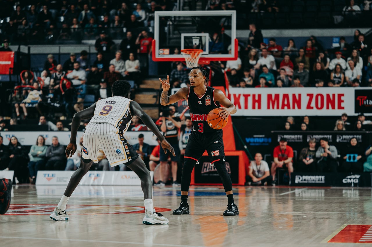 Robinson Returns to Lead the Hawks NBL24 Campaign