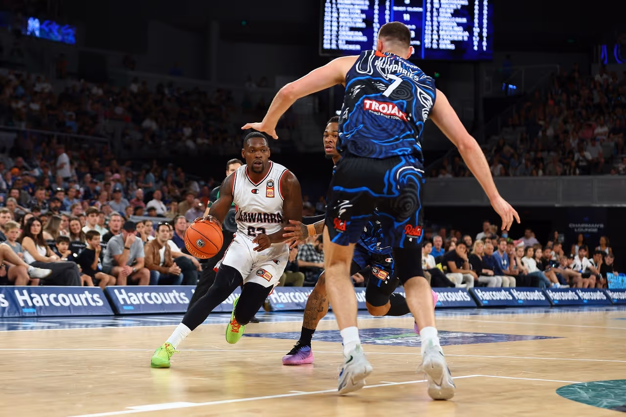 Round 11: United vs Hawks Highlights