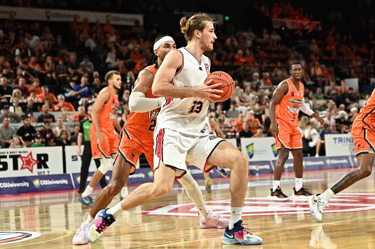 Round 10: Taipans vs Hawks Highlights