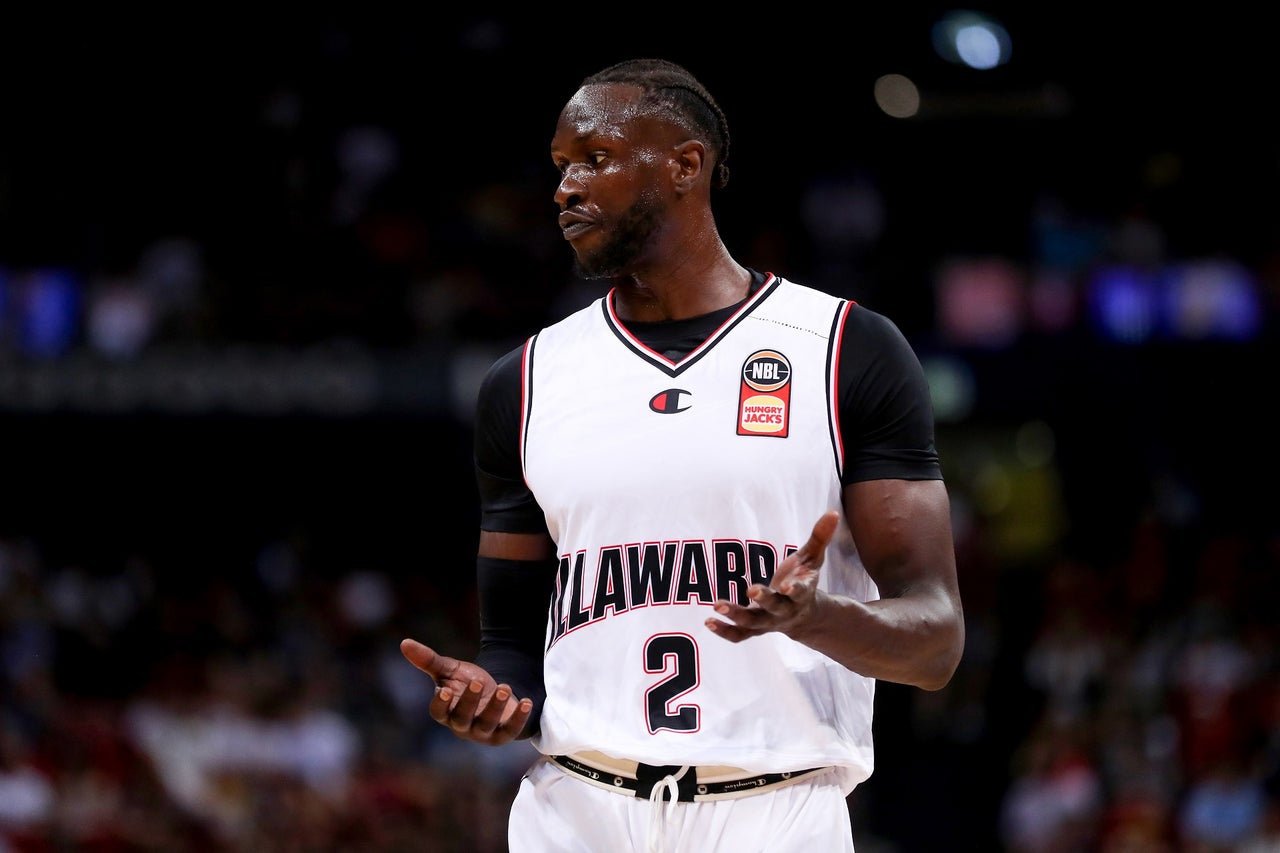 Hawks Heartbreak in Sydney