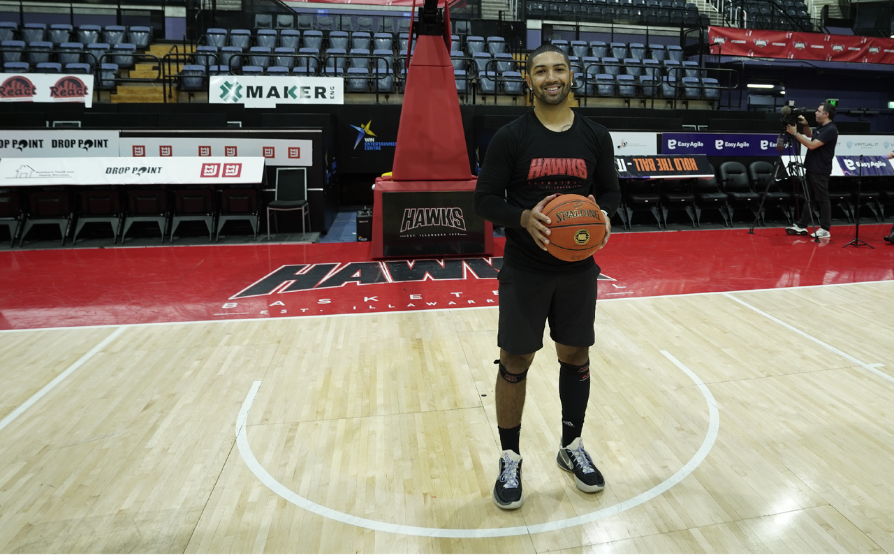 Peyton Siva Lands in Wollongong