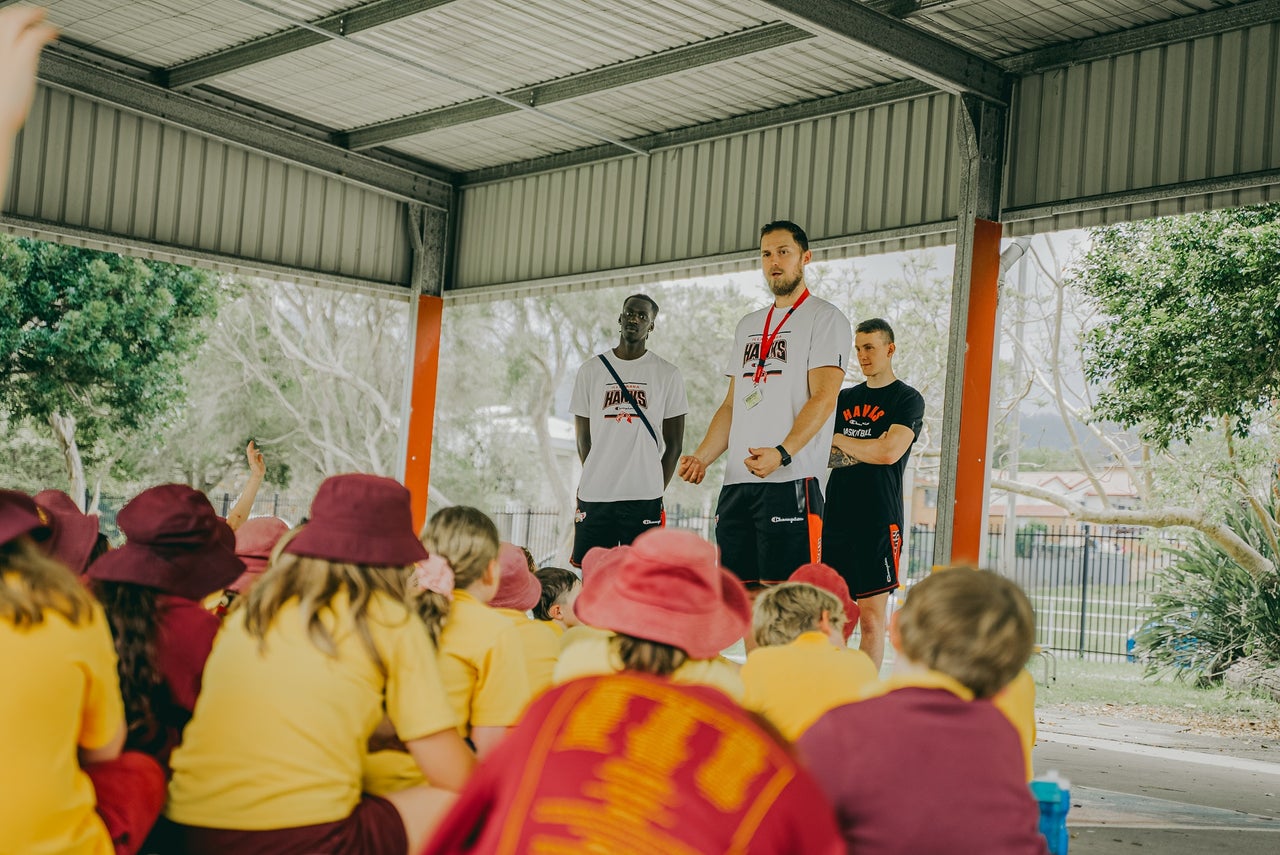 Hawks Visit Waniora Public School