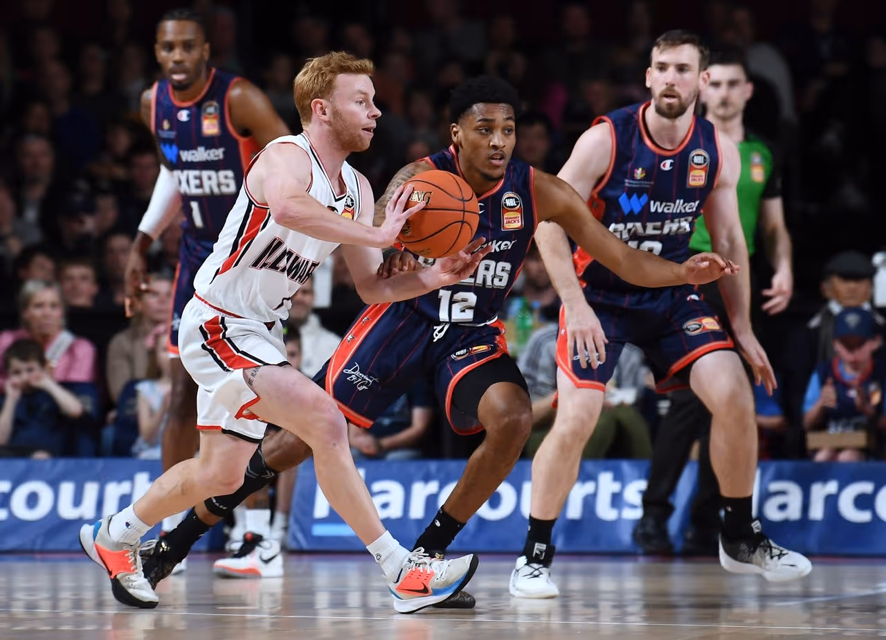 Round 3: 36ers vs Hawks Highlights