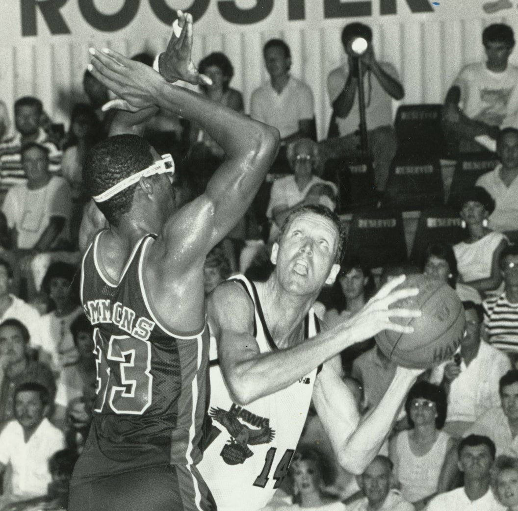 Faces in the crowd: Hawks Chuck Harmison