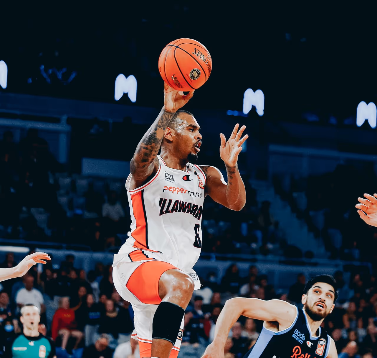 Xavier Rathan-Mayes: Hawks' joint 'Spark of the Round' vs Bullets/United