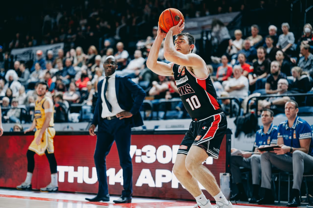 Justinian Jessup: Hawks' joint 'Spark of the Round' vs Bullets/United