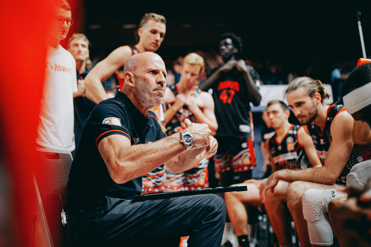 Goorjian sidelined for Hawks' clash with United