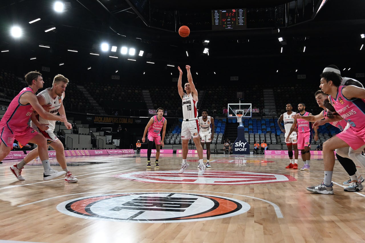 Justinian Jessup: Hawks' 'Spark of the Round' vs New Zealand