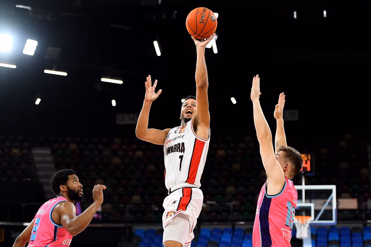 Offensive explosion powers Hawks to win over Breakers