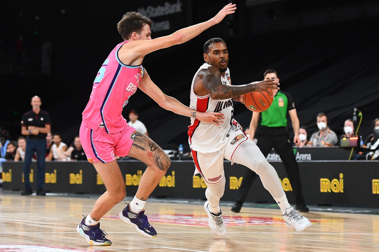 Hawks' tip-off against Breakers delayed