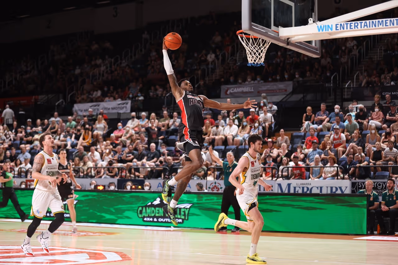 Hawks lose first-ever clash to red-hot JackJumpers