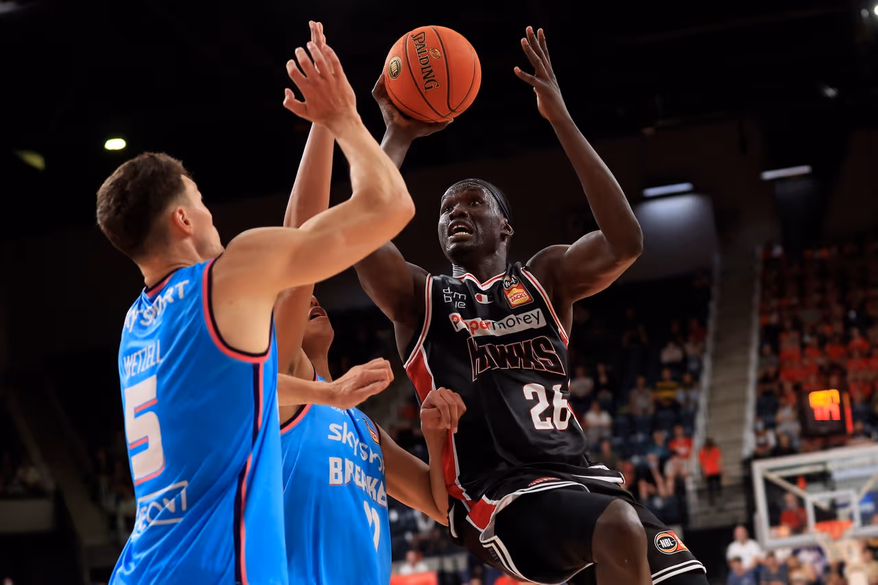 Hawks chase fourth straight win against Bullets