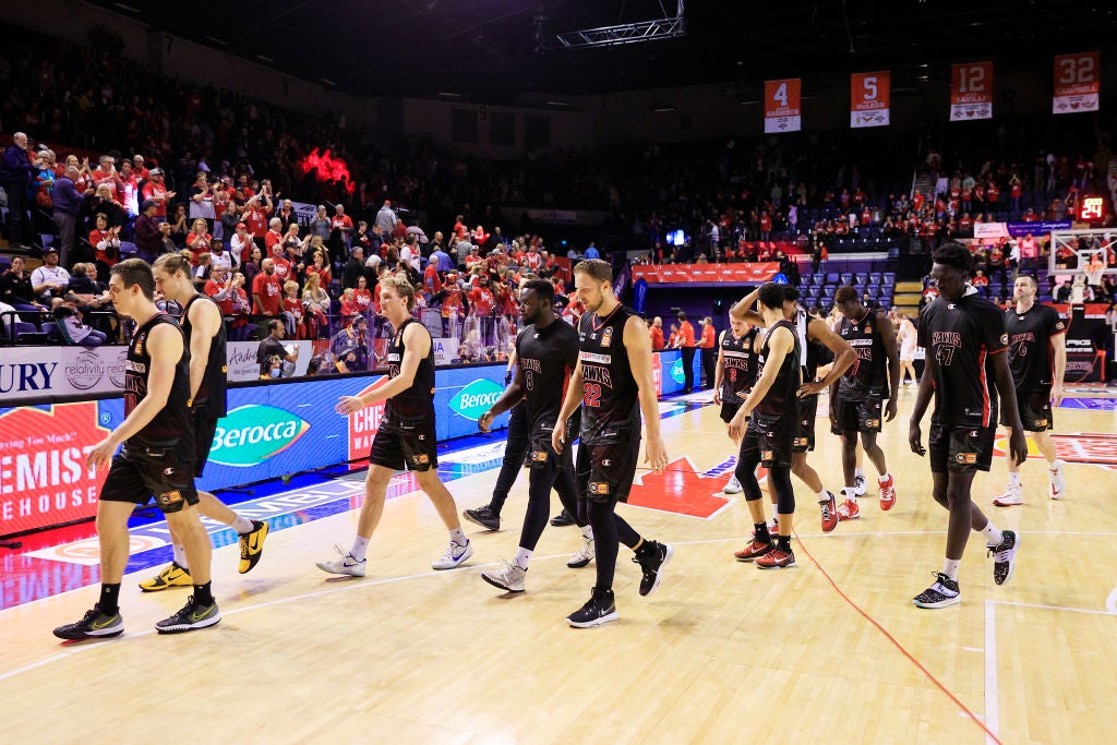 Hawks drop home final to Wildcats - series heads to Game Three decider