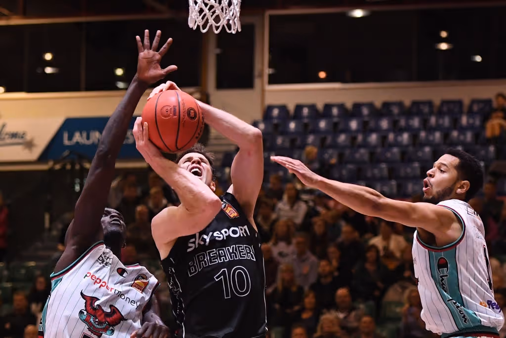 Hawkeye - Illawarra Hawks v NZ Breakers R18 Preview