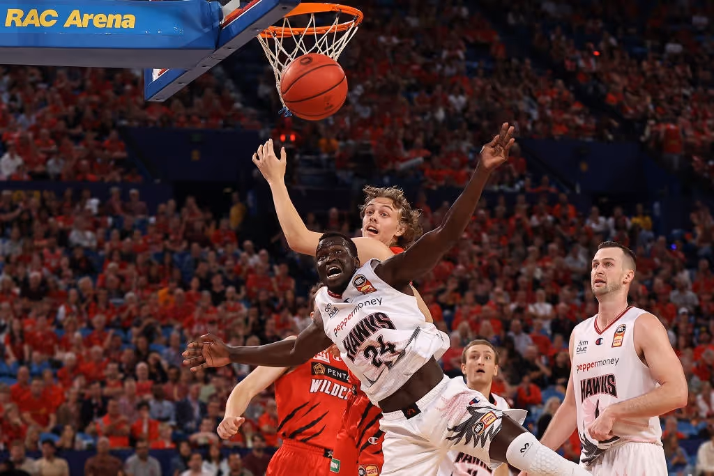 Hawks go cold in second half as Wildcats pile on more Perth pain