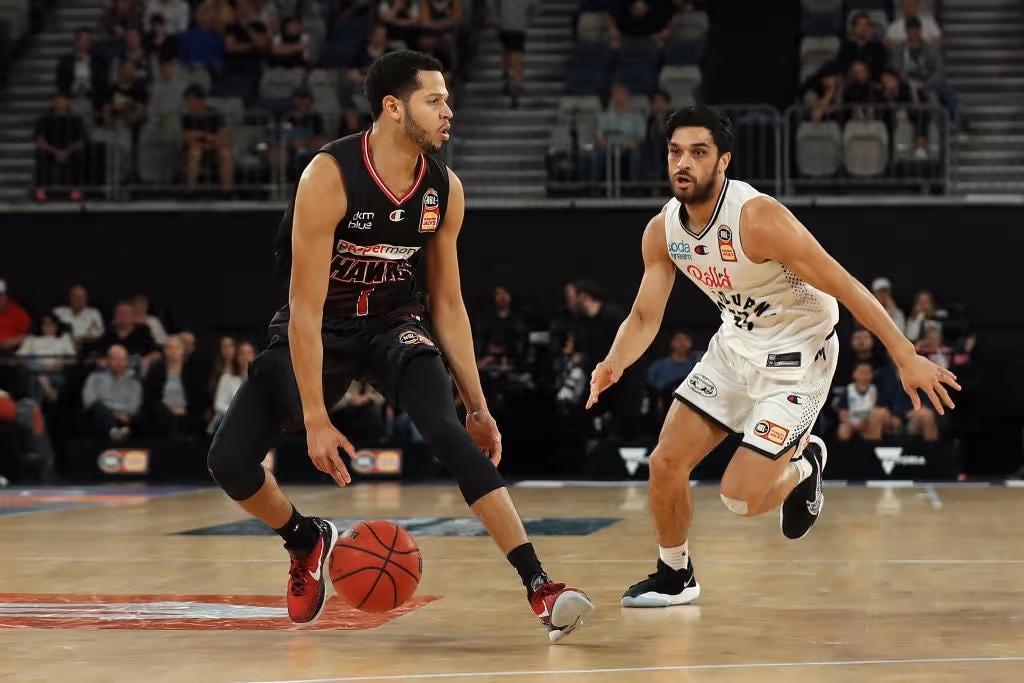 Hawks triumph over United on Goorjian's monumental night
