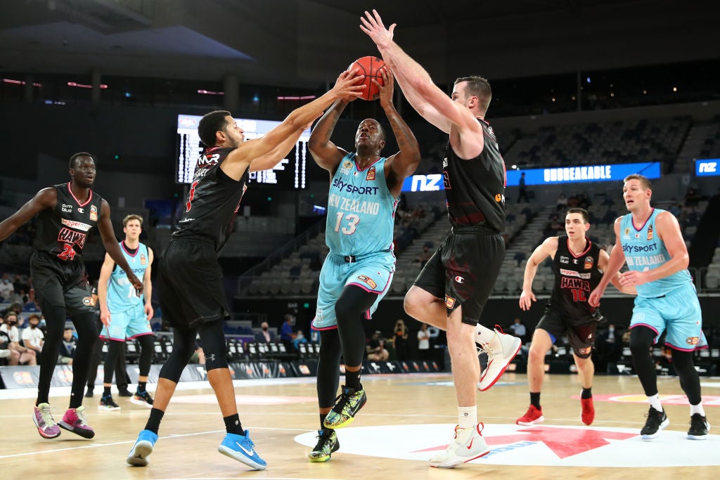 One-way traffic as Hawks rout New Zealand