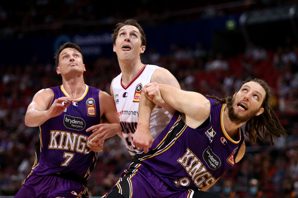 Hawks dethrone Kings in tough, tight tussle