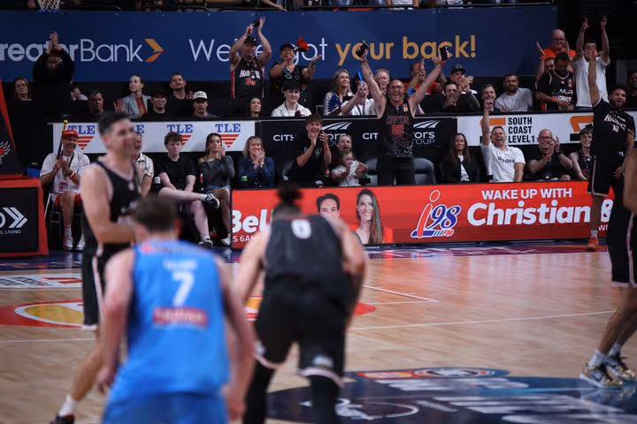 2025 11 05 Hawks Vs United 0751 Joelarmstrong47