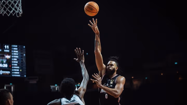 Hawks Go Down Fighting Against G League United