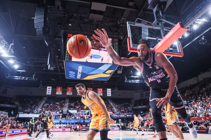 Game Report: Hawks vs Bullets | RD12 NBL26