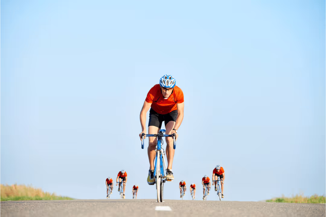 bike race man taking the lead