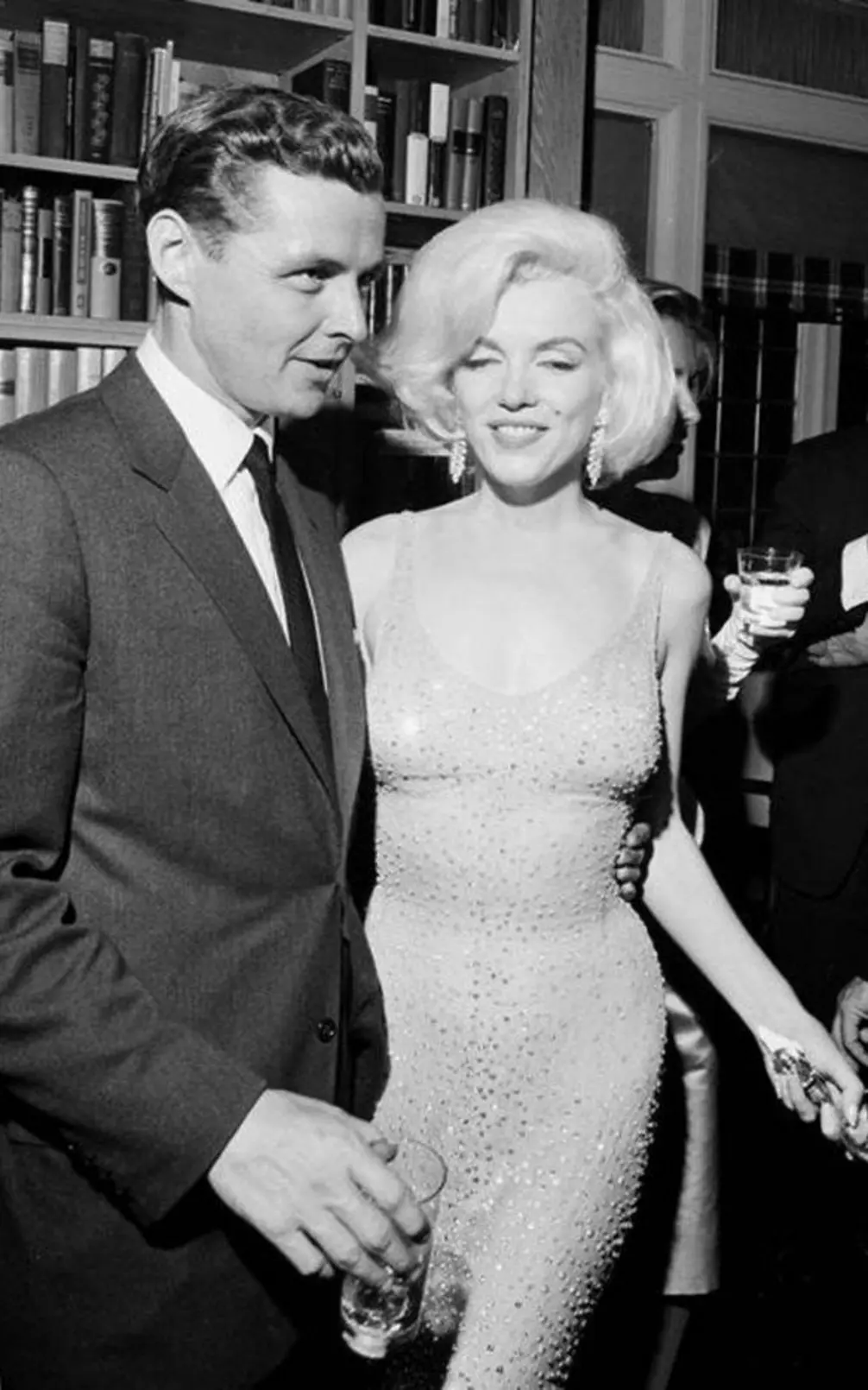 Marilyn Monroe in Jean Louis’ Iconic “Naked Dress” Singing Happy Birthday to President Kennedy (1962)