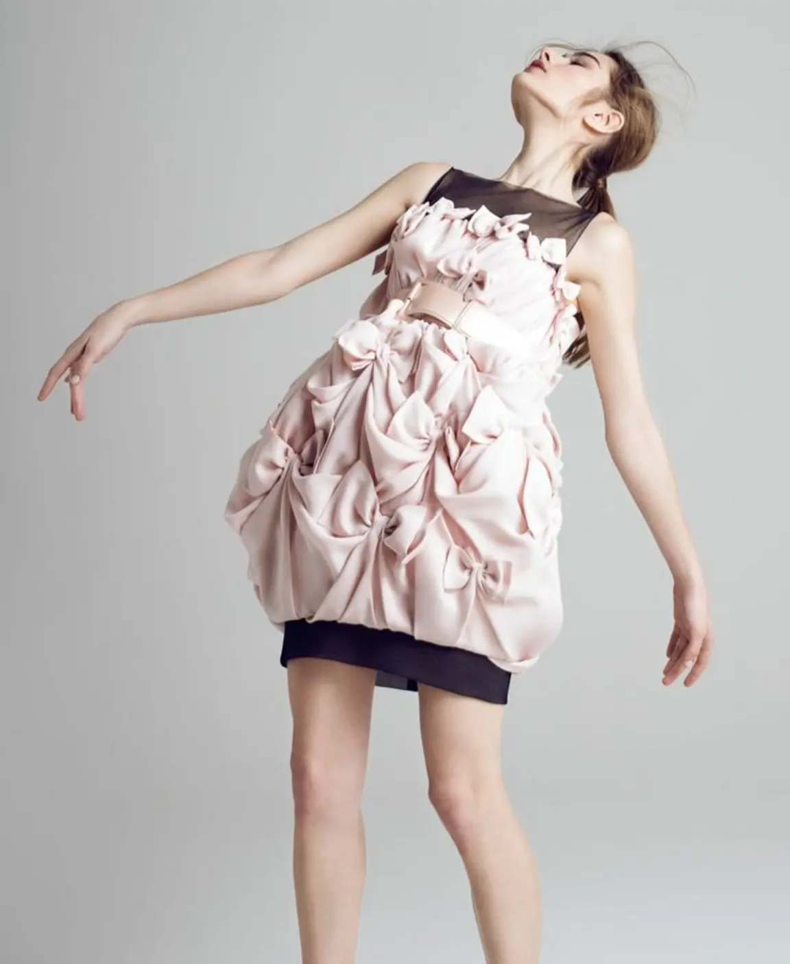 Liza Martynchik for L'Officiel Ukraine, April 2017