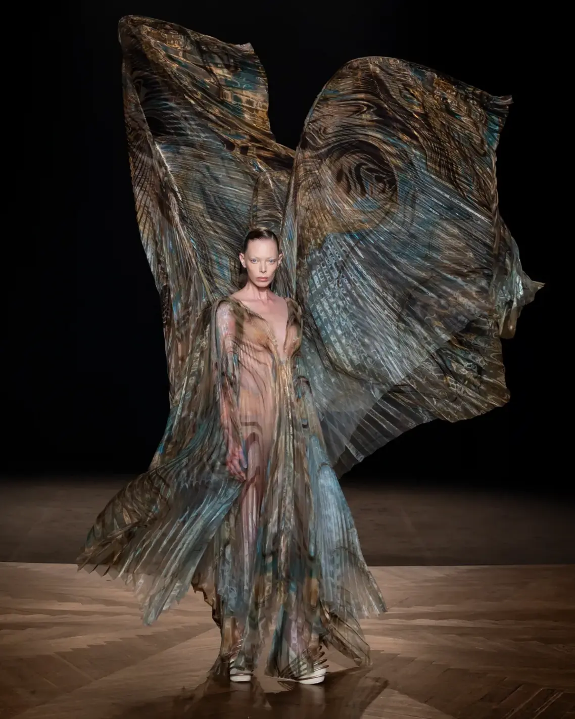 Some looks at Iris van Herpen Fall/Winter 2025 Haute Couture