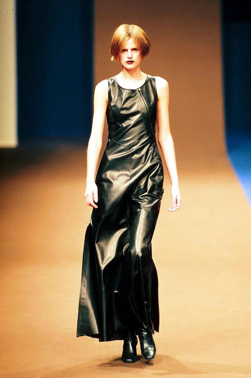Stella Tennant wearing Hermès by Martin Margiela, 1997