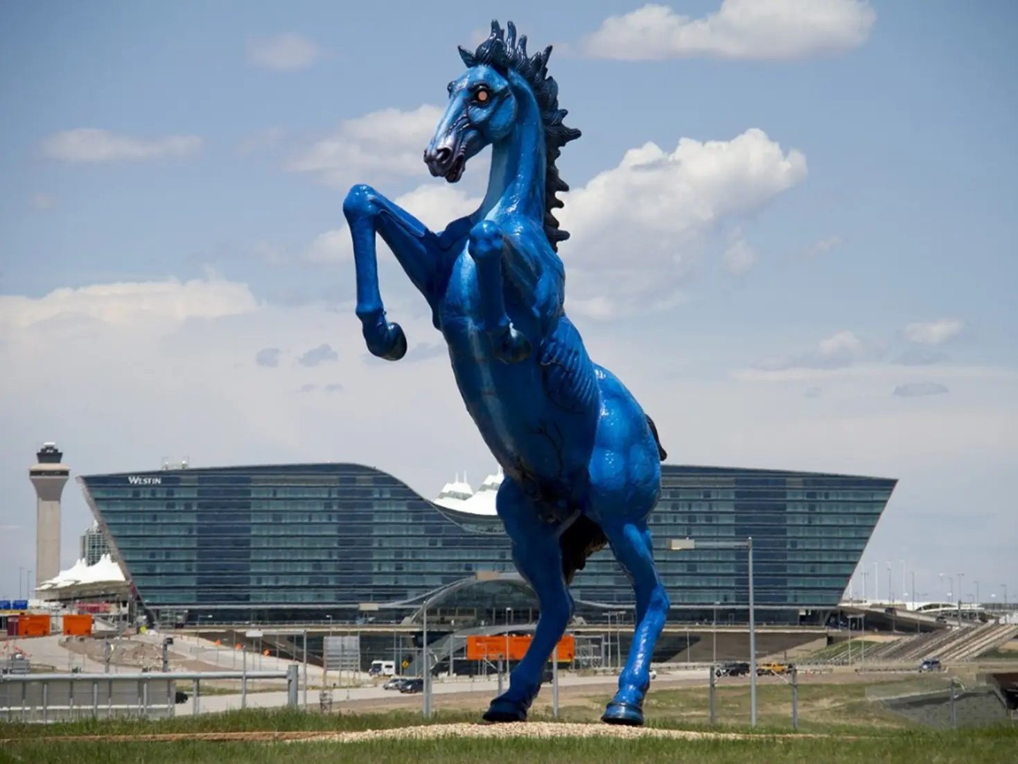 “Blue Mustang” statue