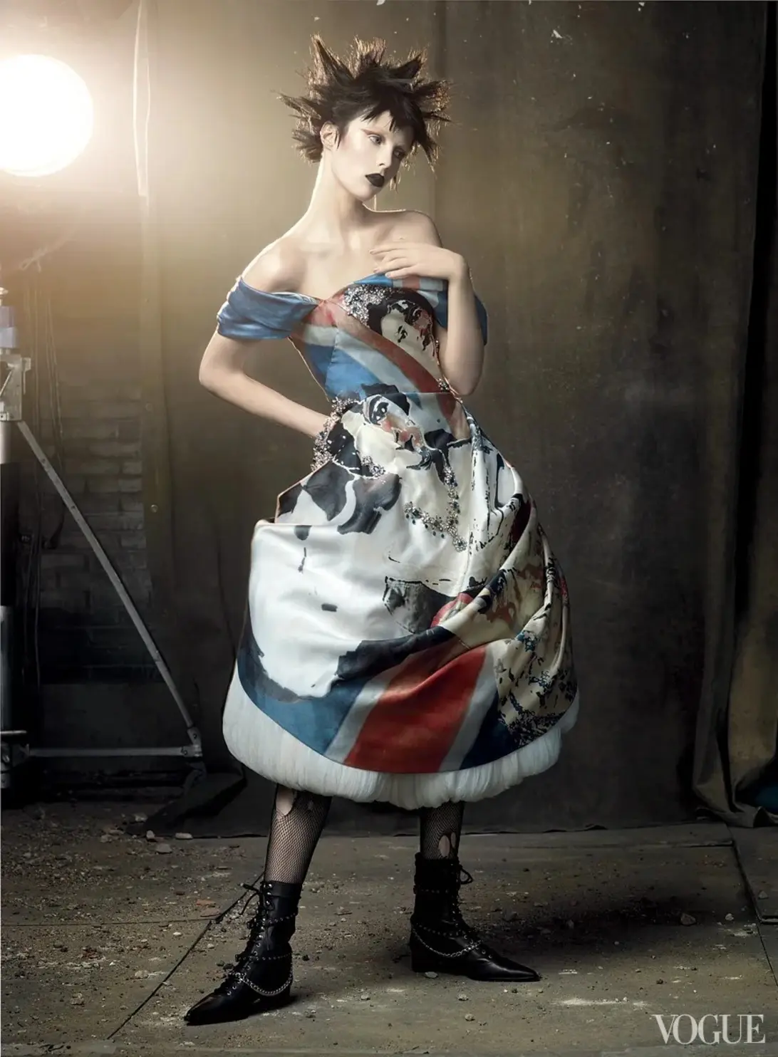 Alexander McQueen's 2008 "God Save the Queen" dress