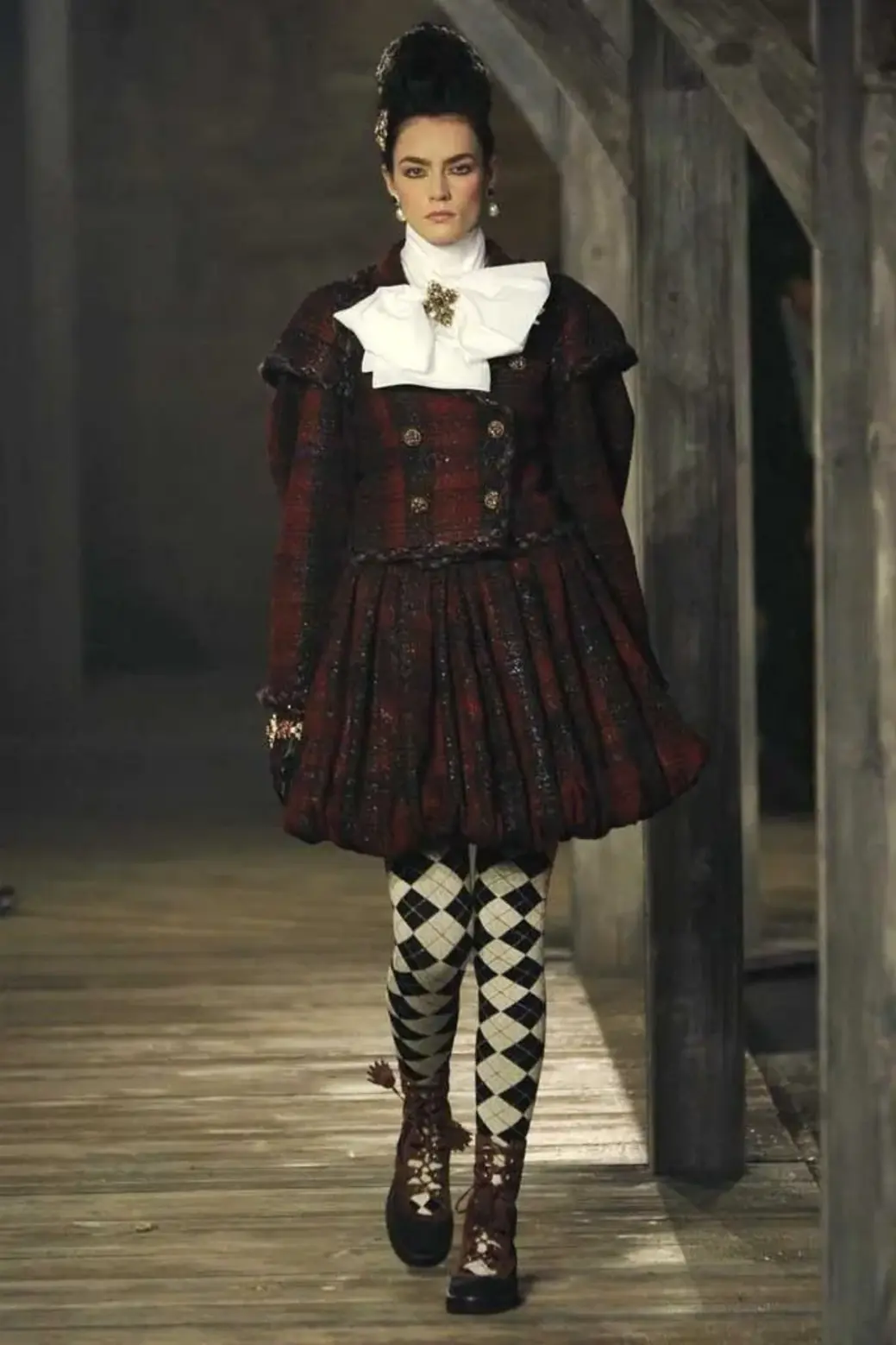 Chanel’s Métiers d’Art 2013 look