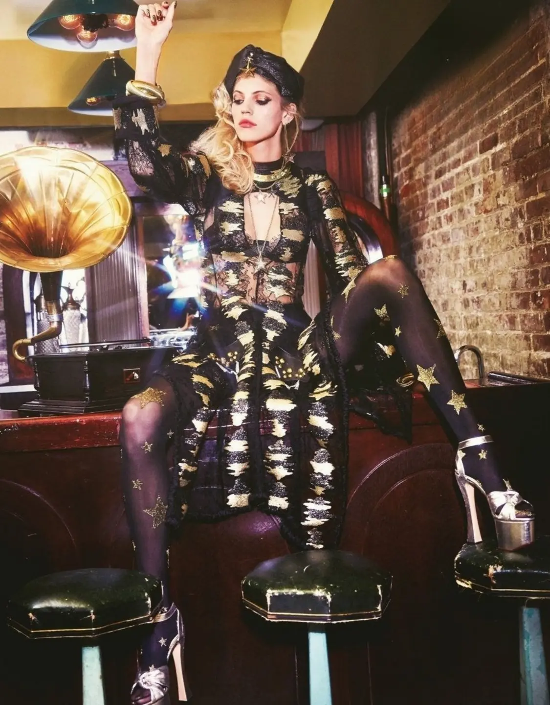 Devon Windsor for Numéro Tokyo, January 2018