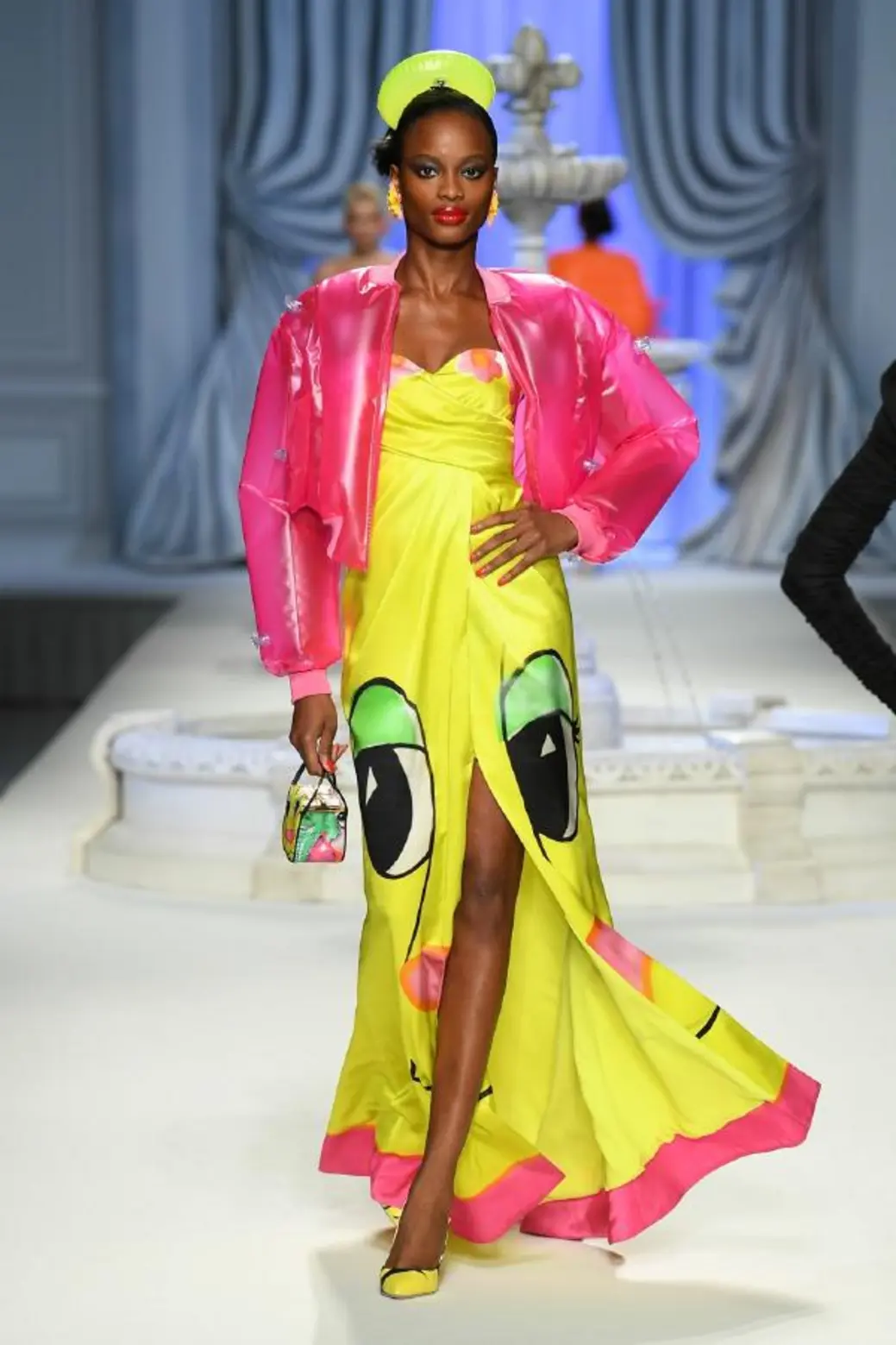 Moschino Spring 2023